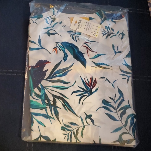 Bernie Dexter Royal Crown Tie Top in Parrot Print - Picture 8 of 15